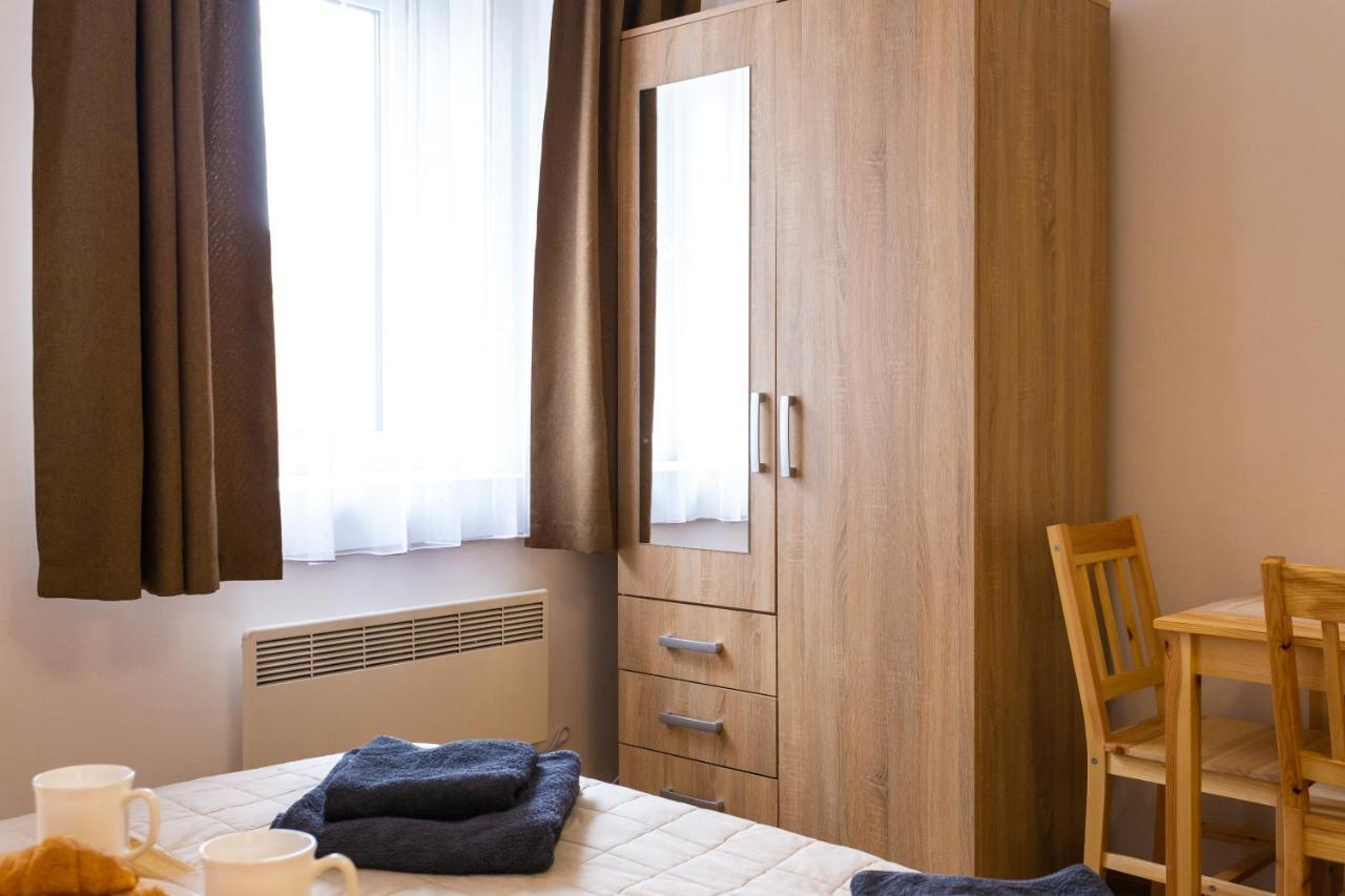 Peaceful Studio On Rynok Square ลวีฟ ภายนอก รูปภาพ